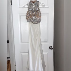 white sherri hill two-piece prom/formal dress